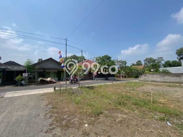 Lahan Kosong Dijual di Sleman dengan Area 90m2 Lahan Kosong Dijual di Sleman dengan Area 90m2