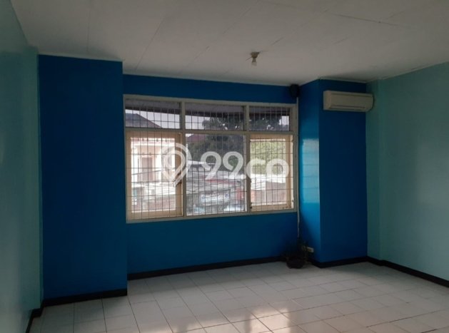 Ruko Bagus Dijual LB 200m2 Lokasi Strategis Jakarta Barat Area Cocok untuk Bisnis Ruko Bagus Dijual LB 200m2 Lokasi Strategis Jakarta Barat Area Cocok untuk Bisnis