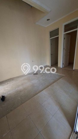 Disewakan Rumah Harga Terjangkau di Green Lake City Jakarta Barat dengan 3 Kamar Tidur Disewakan Rumah Harga Terjangkau di Green Lake City Jakarta Barat dengan 3 Kamar Tidur