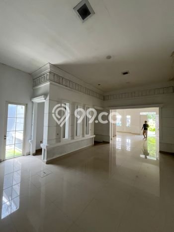 Disewakan! Rumah 3 Kamar Tidur &
3 Kamar Mandi di Green Lake City, Jakarta Barat Disewakan! Rumah 3 Kamar Tidur &
3 Kamar Mandi di Green Lake City, Jakarta Barat