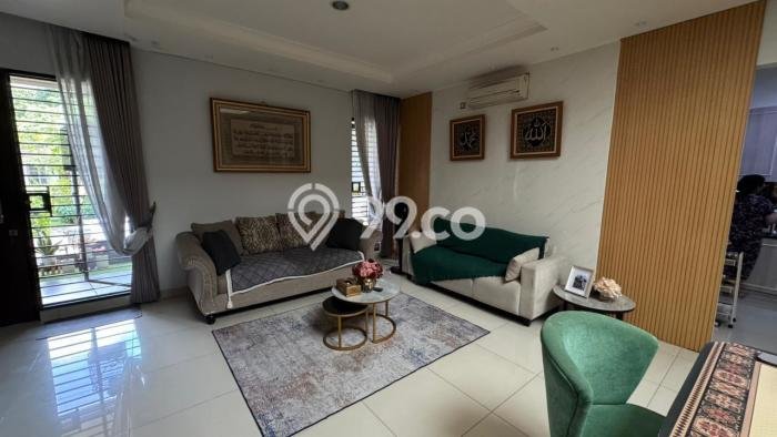 Rumah Mewah Siap Huni LT 350m2 di BSD, Tangerang Selatan Rumah Mewah Siap Huni LT 350m2 di BSD, Tangerang Selatan