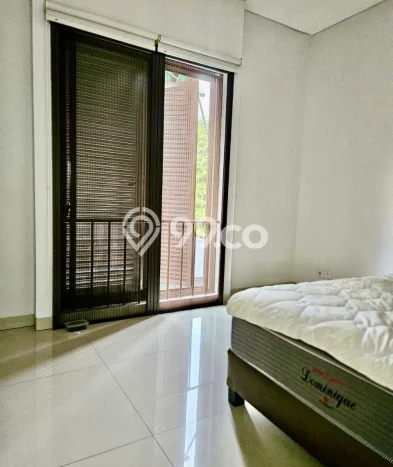 Lokasi strategis! Rumah siap huni dikontrakkan di BSD LB 400m2 Lokasi strategis! Rumah siap huni dikontrakkan di BSD LB 400m2