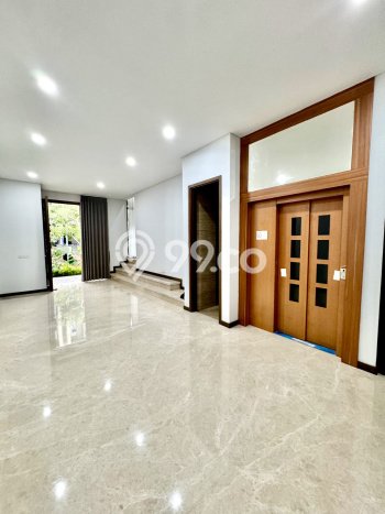Dijual Rumah Mewah Exclusive di BSD, Tangerang Selatan Dijual Rumah Mewah Exclusive di BSD, Tangerang Selatan