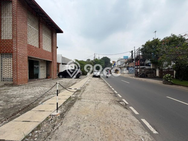 Unit Komersial Tersedia di Kemang Spesifikasi LB 1000m2 Unit Komersial Tersedia di Kemang Spesifikasi LB 1000m2