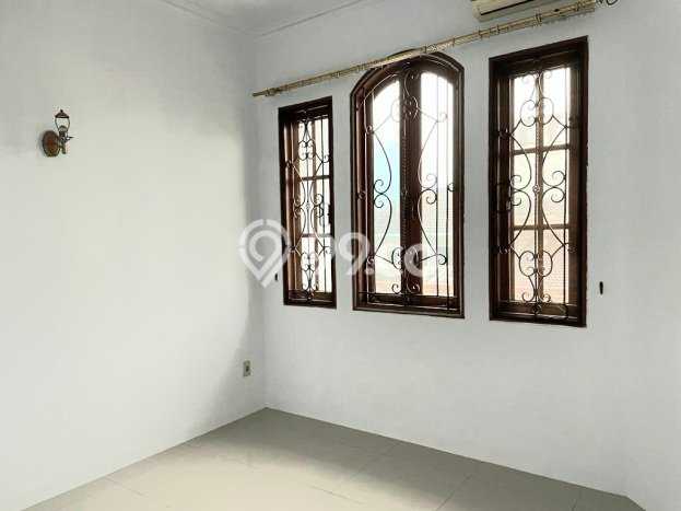 Rumah Mewah LB 282m2 Siap Pakai Desain Elegan di Sunter, Jakarta Utara Rumah Mewah LB 282m2 Siap Pakai Desain Elegan di Sunter, Jakarta Utara