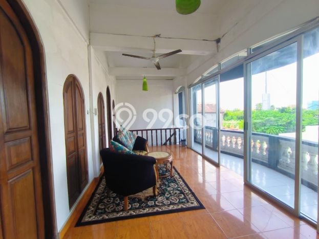 Vila Strategis Kawasan , Luas 200m2m², Pemandangan Menarik sekitar Vila Strategis Kawasan , Luas 200m2m², Pemandangan Menarik sekitar
