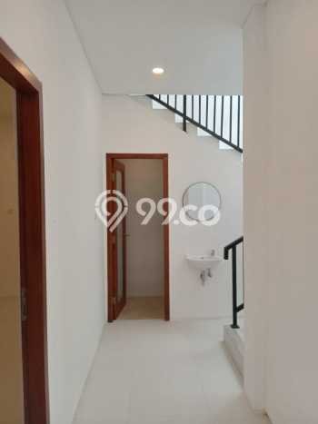 Vila di , Ukuran 150m2m², Akses ke transportasi publik Vila di , Ukuran 150m2m², Akses ke transportasi publik