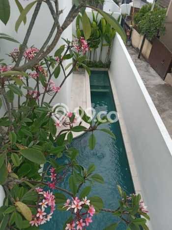 Vila di , Ukuran 150m2m², Akses ke transportasi publik Vila di , Ukuran 150m2m², Akses ke transportasi publik