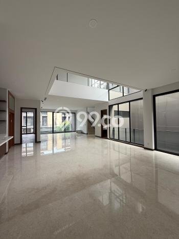 Rumah Mewah LB 485m2 Siap Pakai Desain Elegan di BSD City, Tangerang Rumah Mewah LB 485m2 Siap Pakai Desain Elegan di BSD City, Tangerang