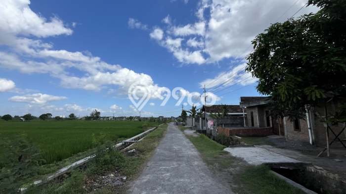 Tanah Dijual Lokasi Godean, Sleman dengan Luas Tanah 108m2 dan Status SHM Tanah Dijual Lokasi Godean, Sleman dengan Luas Tanah 108m2 dan Status SHM