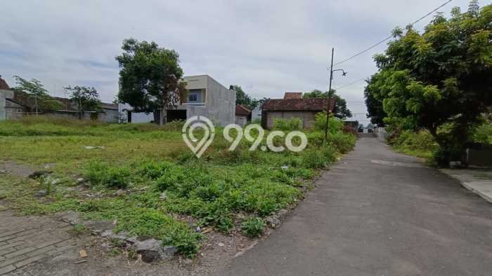 Lahan Kosong Dijual di Sleman dengan Area 139m2 Lahan Kosong Dijual di Sleman dengan Area 139m2
