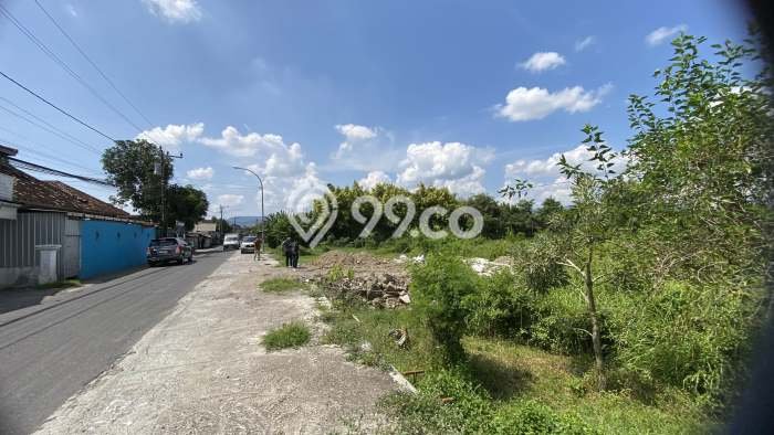Tanah Dijual Lokasi Strategis di Yogyakarta dengan Luas 112m2 Tanah Dijual Lokasi Strategis di Yogyakarta dengan Luas 112m2
