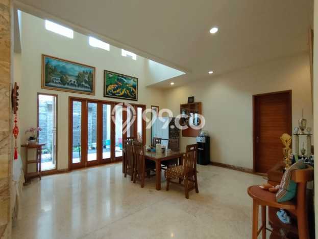 Dijual Rumah Premium dengan Fasilitas Sekitar Lengkap di Batununggal, Bandung Dijual Rumah Premium dengan Fasilitas Sekitar Lengkap di Batununggal, Bandung