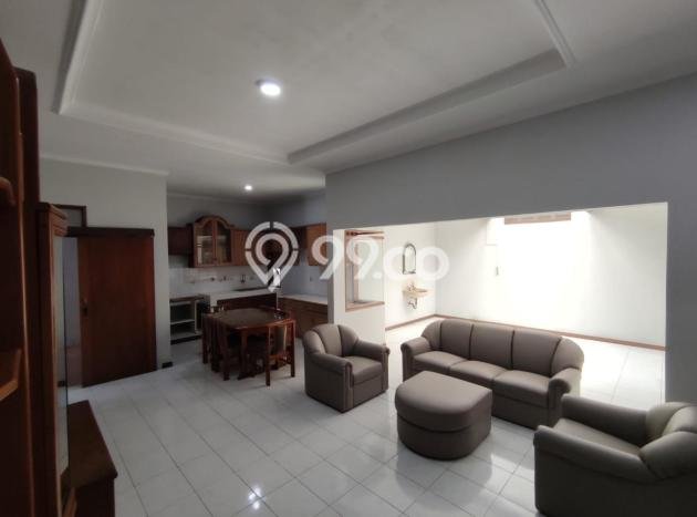 PROPERTI UNGGULAN! Rumah di Batununggal, 3 KM, Area Premium, Luas 216m² Bangunan 120m² PROPERTI UNGGULAN! Rumah di Batununggal, 3 KM, Area Premium, Luas 216m² Bangunan 120m²