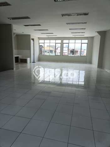 Disewakan Ruko di Kawasan Ramai Bandung Kota Luas 750m2 Disewakan Ruko di Kawasan Ramai Bandung Kota Luas 750m2