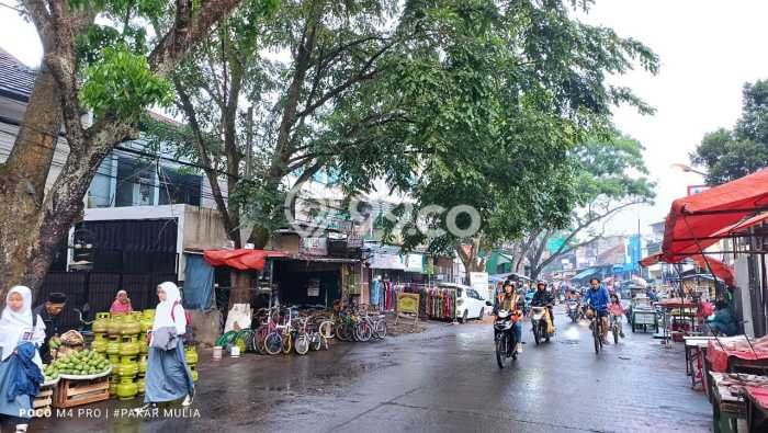 AREA TERSIBUK! Ruko Kawasan Cikutra, Luas 180m2m², Nilai Tinggi AREA TERSIBUK! Ruko Kawasan Cikutra, Luas 180m2m², Nilai Tinggi