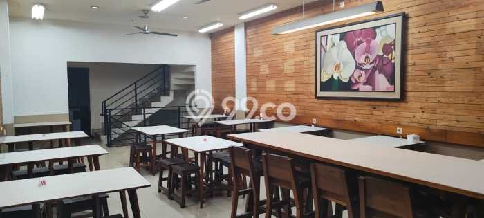 Ruko Dijual di Antapani LT 107m2, LB 160m2 Solusi Investasi Cerdas Ruko Dijual di Antapani LT 107m2, LB 160m2 Solusi Investasi Cerdas