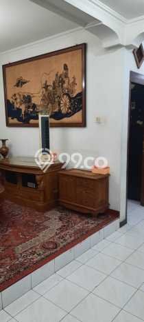 Ready to Use! Luxury House LT 841m2 Desain Elegan di Surya Sumantri Ready to Use! Luxury House LT 841m2 Desain Elegan di Surya Sumantri