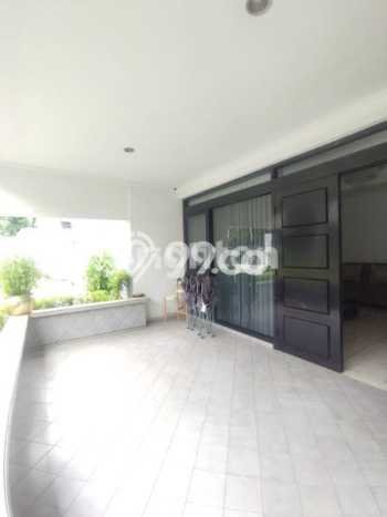 Jual Rumah Mewah Megah Dengan View Cantik di Duri Kepa, Jakarta Barat Jual Rumah Mewah Megah Dengan View Cantik di Duri Kepa, Jakarta Barat