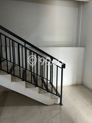 Rumah Minimalis 3 KT di Kedoya Baru Jakarta Barat Semi Furnished Rumah Minimalis 3 KT di Kedoya Baru Jakarta Barat Semi Furnished