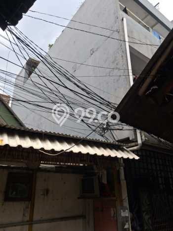 Cocok Untuk Investasi! Dijual Kost di Tanjung Duren 20 Kamar Cocok Untuk Investasi! Dijual Kost di Tanjung Duren 20 Kamar