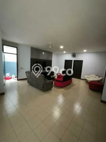 Lokasi terbaik! Rumah siap huni disewakan di Regol LB 130m2 Lokasi terbaik! Rumah siap huni disewakan di Regol LB 130m2