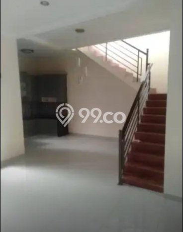 Disewakan! Rumah 5 Kamar Tidur &
2 Kamar Mandi di Kopo Permai, Bandung Disewakan! Rumah 5 Kamar Tidur &
2 Kamar Mandi di Kopo Permai, Bandung
