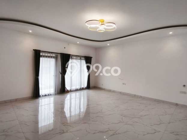 For Sale! Premium House LT 153m2 Desain Elegan di Taman Kopo Indah For Sale! Premium House LT 153m2 Desain Elegan di Taman Kopo Indah