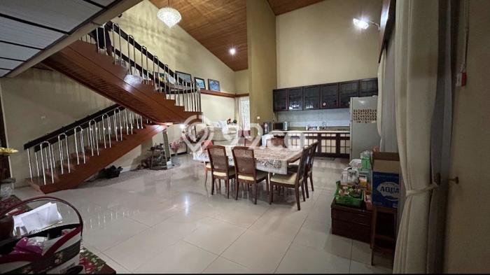 LISTING BARU! Rumah Premium di Cipaku, Luas 700m² Bangunan 400m² LISTING BARU! Rumah Premium di Cipaku, Luas 700m² Bangunan 400m²