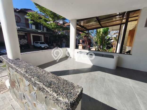 Ready to Use! Luxury House LT 162m2 Desain Elegan di Kota Baru Parahyangan Ready to Use! Luxury House LT 162m2 Desain Elegan di Kota Baru Parahyangan