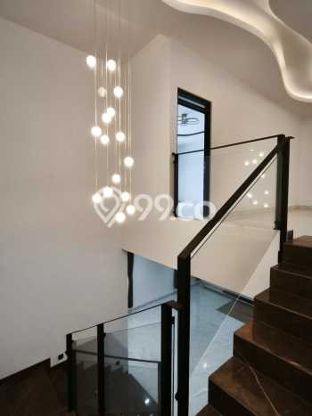 For Sale! Premium House LT 153m2 Desain Elegan di Taman Kopo Indah For Sale! Premium House LT 153m2 Desain Elegan di Taman Kopo Indah