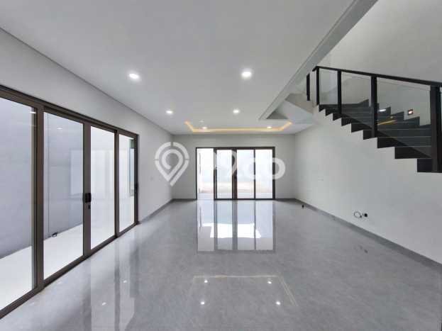 Jual Rumah Luas Elegan Dengan View Cantik di Pondok Hijau, Bandung Jual Rumah Luas Elegan Dengan View Cantik di Pondok Hijau, Bandung