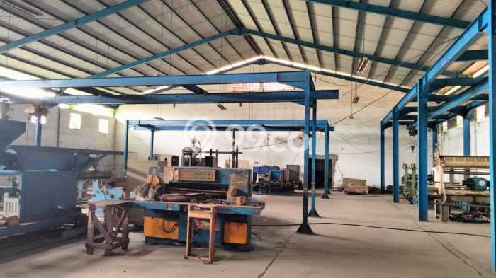 Gudang Dijual di Bandung LT 4923m2 & LB 1200m2 Lokasi Terbaik! Gudang Dijual di Bandung LT 4923m2 & LB 1200m2 Lokasi Terbaik!