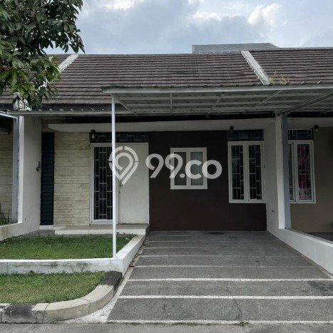 Dijual Hunian Rumah Terawat 2 KT di Taman Kopo Indah, Bandung Dijual Hunian Rumah Terawat 2 KT di Taman Kopo Indah, Bandung