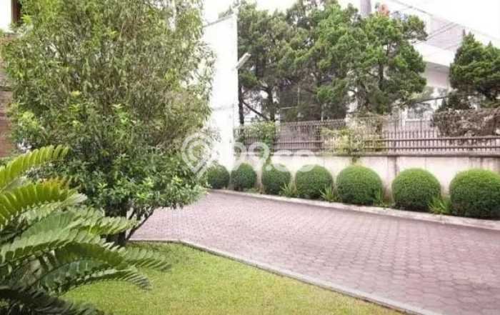 Dijual Rumah Mewah Megah Dengan View Cantik di Setiabudi, Bandung Dijual Rumah Mewah Megah Dengan View Cantik di Setiabudi, Bandung
