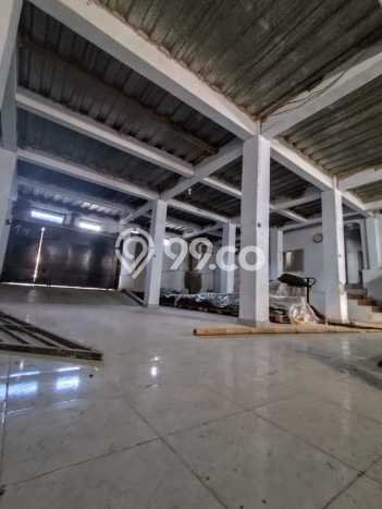Gudang Disewakan Kawasan Soreang, Luas 400m2m², Area Utama, Akses Bagus Gudang Disewakan Kawasan Soreang, Luas 400m2m², Area Utama, Akses Bagus