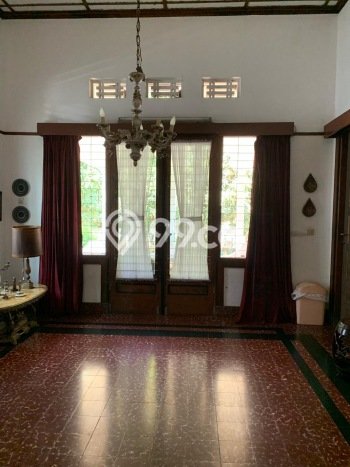 Hunian Elit LB 1000m2 Siap Pakai Desain Elegan di Dago, Bandung Hunian Elit LB 1000m2 Siap Pakai Desain Elegan di Dago, Bandung