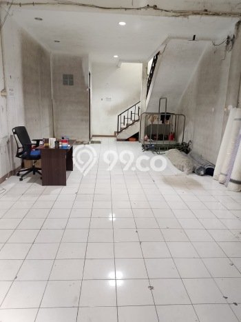 Ruko Strategis Kawasan Kebonjati, Luas 260m², Kawasan Komersial Ruko Strategis Kawasan Kebonjati, Luas 260m², Kawasan Komersial