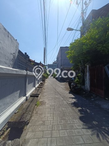 Siap Huni Hunian Elit 8 Kamar di Denpasar Barat Dekat ke Mana Pun Siap Huni Hunian Elit 8 Kamar di Denpasar Barat Dekat ke Mana Pun