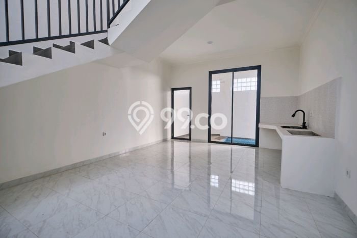 Rumah Disewakan Badung LT 115m2 LB 230m2 Kawasan Canggu Rumah Disewakan Badung LT 115m2 LB 230m2 Kawasan Canggu