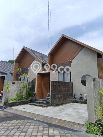 Vila Strategis Kawasan Tabanan, Dimensi 160m2m², Pemandangan Indah di area Vila Strategis Kawasan Tabanan, Dimensi 160m2m², Pemandangan Indah di area