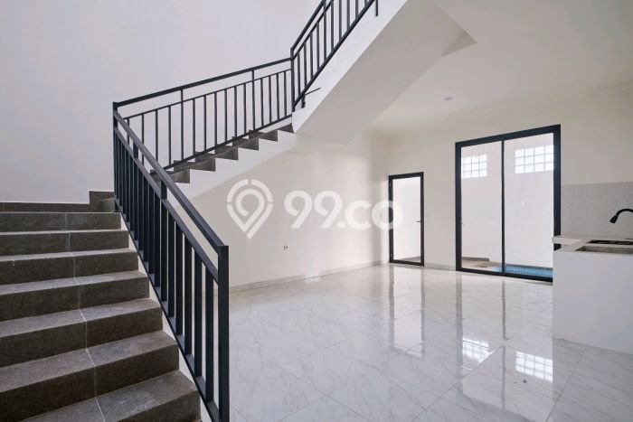 Rumah Disewakan Badung LT 115m2 LB 230m2 Kawasan Canggu Rumah Disewakan Badung LT 115m2 LB 230m2 Kawasan Canggu