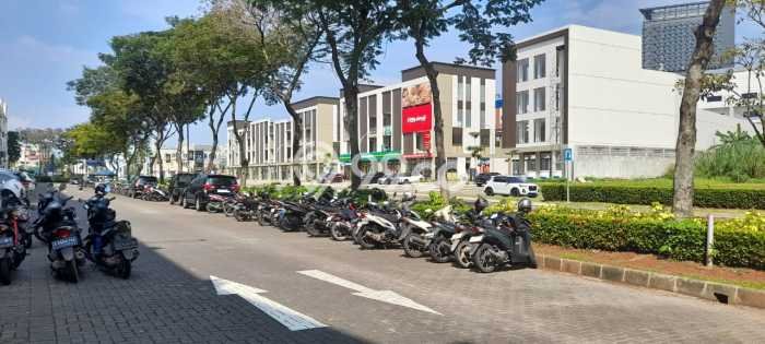 Unit Ruko Disewakan di Gading Serpong di Area Ramai & Strategis Unit Ruko Disewakan di Gading Serpong di Area Ramai & Strategis