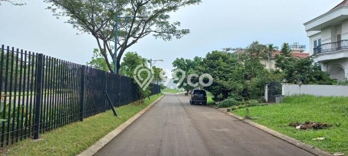 Tanah Dijual Lokasi Strategis di Tangerang dengan Luas 300m2 Tanah Dijual Lokasi Strategis di Tangerang dengan Luas 300m2