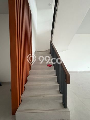 Unit Ruko Dijual di BSD Tangerang Selatan 360m2 Unit Ruko Dijual di BSD Tangerang Selatan 360m2