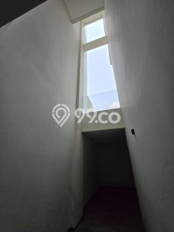 Rumah Elit Modern Siap Huni di Pantai Indah Kapuk Jakarta Utara Rumah Elit Modern Siap Huni di Pantai Indah Kapuk Jakarta Utara