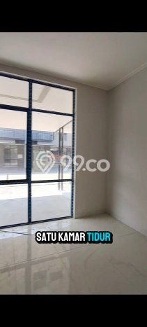 Rumah Mewah LB 224m2 Siap Huni Desain Elegan di Pantai Indah Kapuk 2, Jakarta Utara Rumah Mewah LB 224m2 Siap Huni Desain Elegan di Pantai Indah Kapuk 2, Jakarta Utara