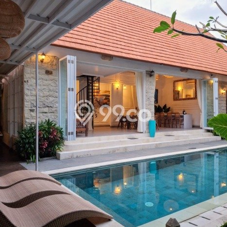 Vila Terawat Kawasan , Area 400m2m², Lokasi Strategis dengan jalan mudah Vila Terawat Kawasan , Area 400m2m², Lokasi Strategis dengan jalan mudah