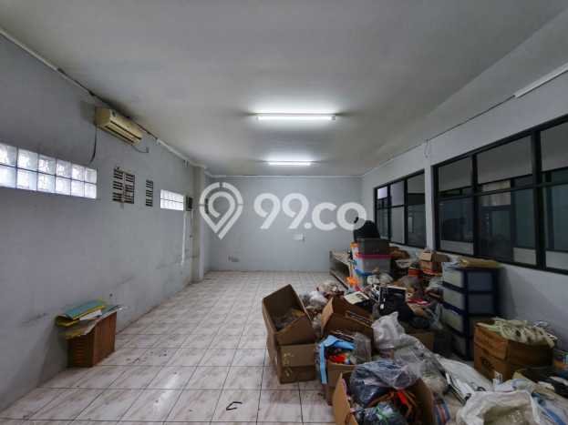 Disewakan Gudang di Kawasan Ramai Kopo Luas 900m2 Disewakan Gudang di Kawasan Ramai Kopo Luas 900m2