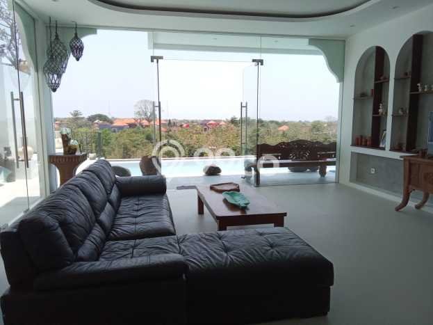 PELUANG INVESTASI! Vila Kawasan , Area 300m2m², ROI Tinggi PELUANG INVESTASI! Vila Kawasan , Area 300m2m², ROI Tinggi